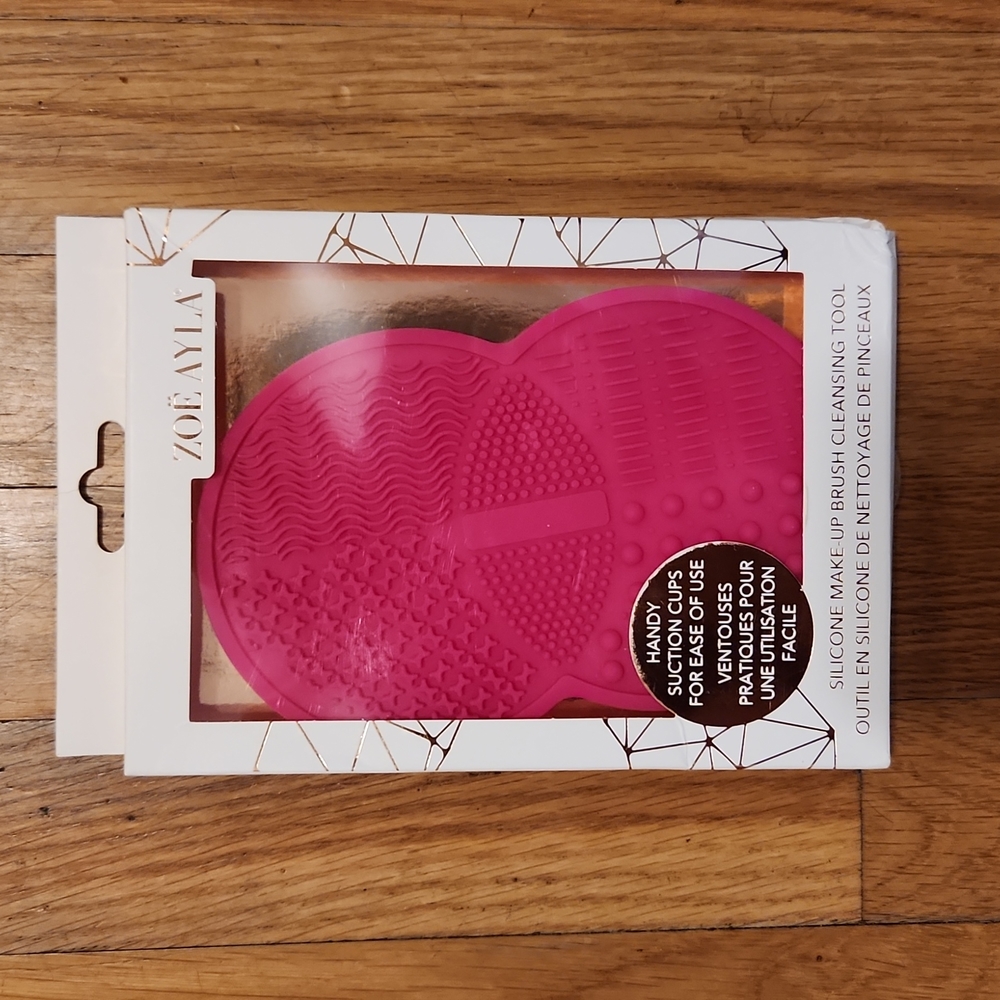 New in Box Zoe Ayla Makeup Brush Cleaner